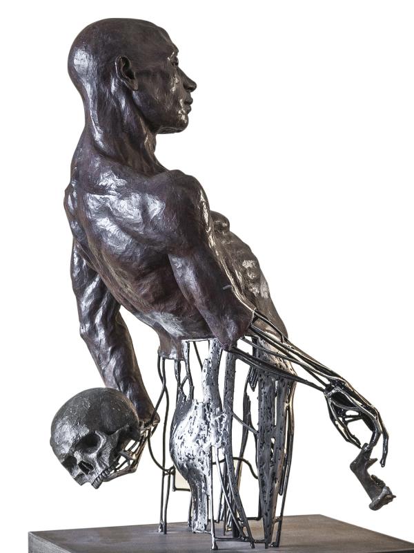Stelios Sarros, DON’T LOOK BACK 2016, Sculpture Iron Terracotta, 84x49x37cm